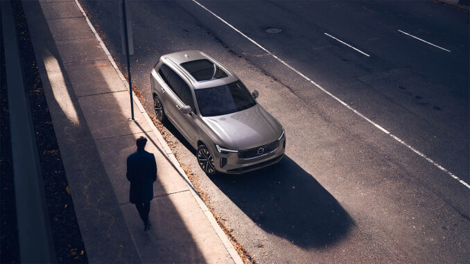 Volvo XC90 2.0 B5P [250] Ultra Dark 5dr AWD Geartronic Petrol Estate - Image 6
